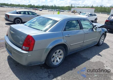 2006 Chrysler 300 Touring из США, поврежденный, VIN 2C3KA53G56H529612